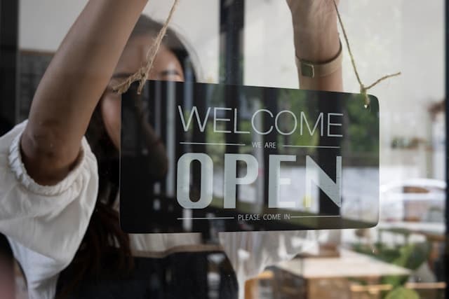 Close to shopping, dining, and cultural attractions while maintaining a residential feel.