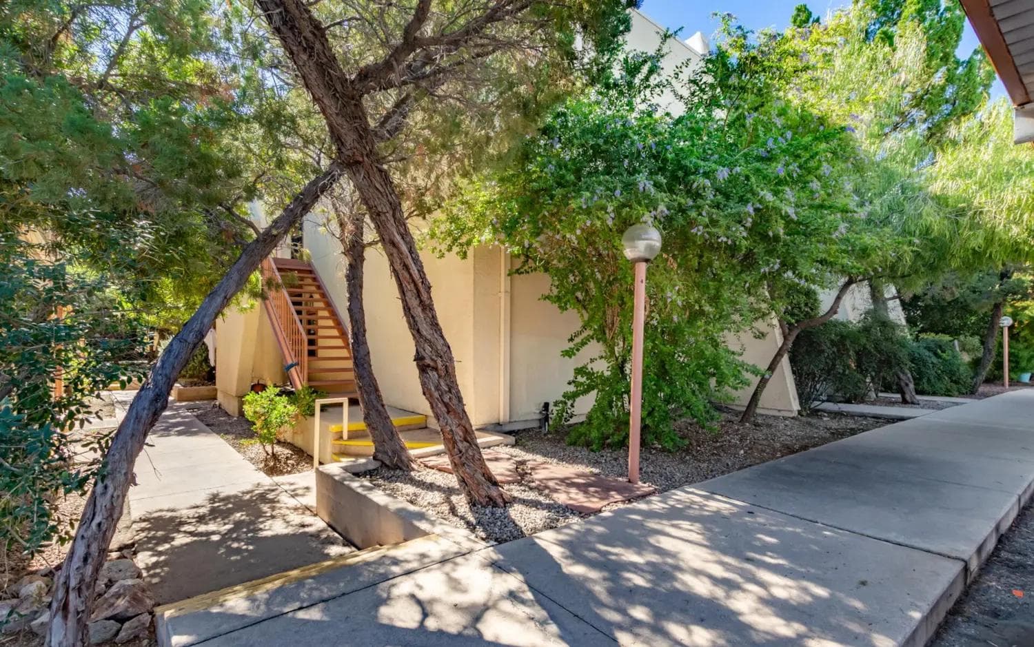 1600 N Wilmot Road #135